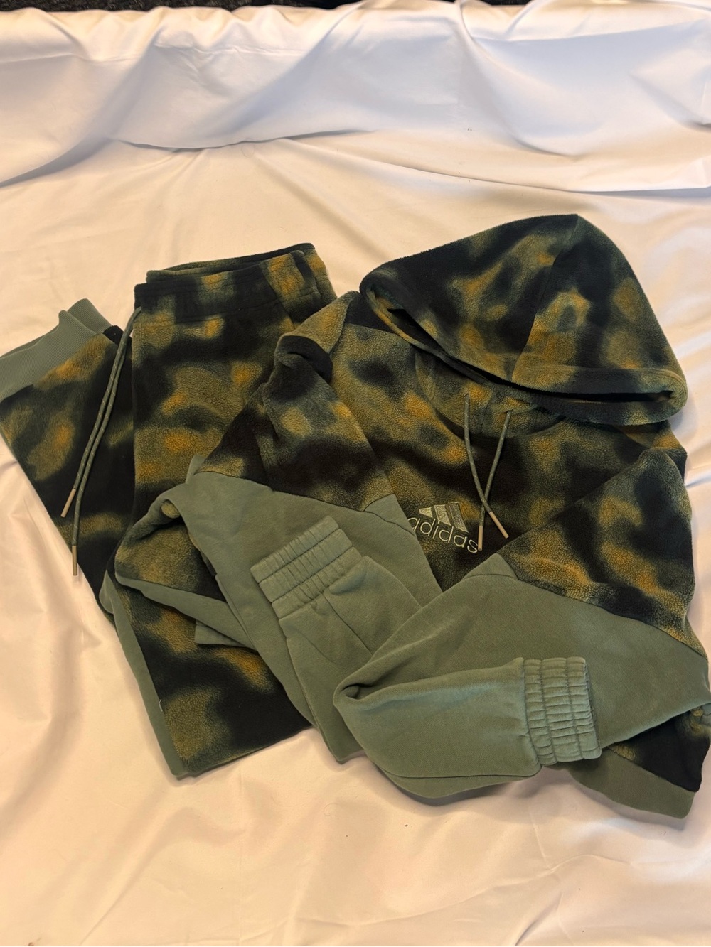 adidas men’s Olive Green & Black Tie-Dye Jogger Set
